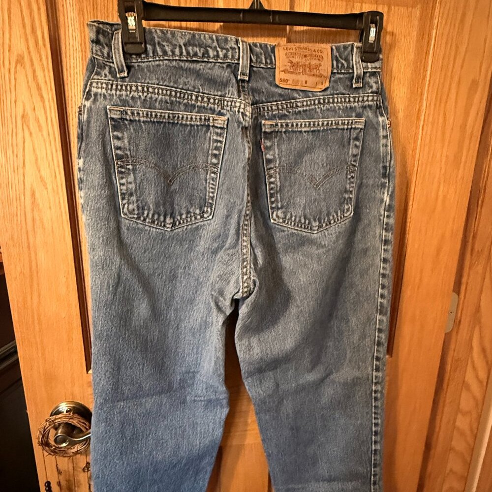 Women's Levis 550
